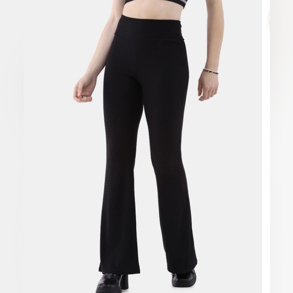 No Boundaries Juniors Size M (7-9) Ribbed Pull On Flare Pants Black Soot